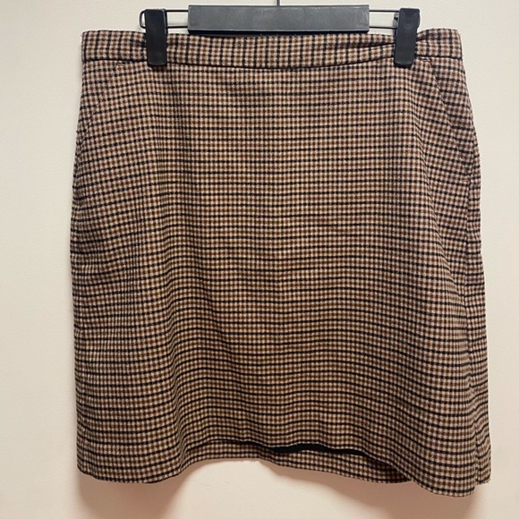 Banana Republic Brown Checkered Mini Skirt - Picture 6 of 8